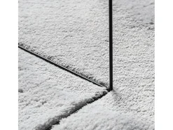 Alfombra HUARTE de pelo corto suave y lavable en gris 240x240 cm