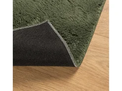 Alfombra HUARTE de pelo corto suave lavable verde bosque 140x200 cm