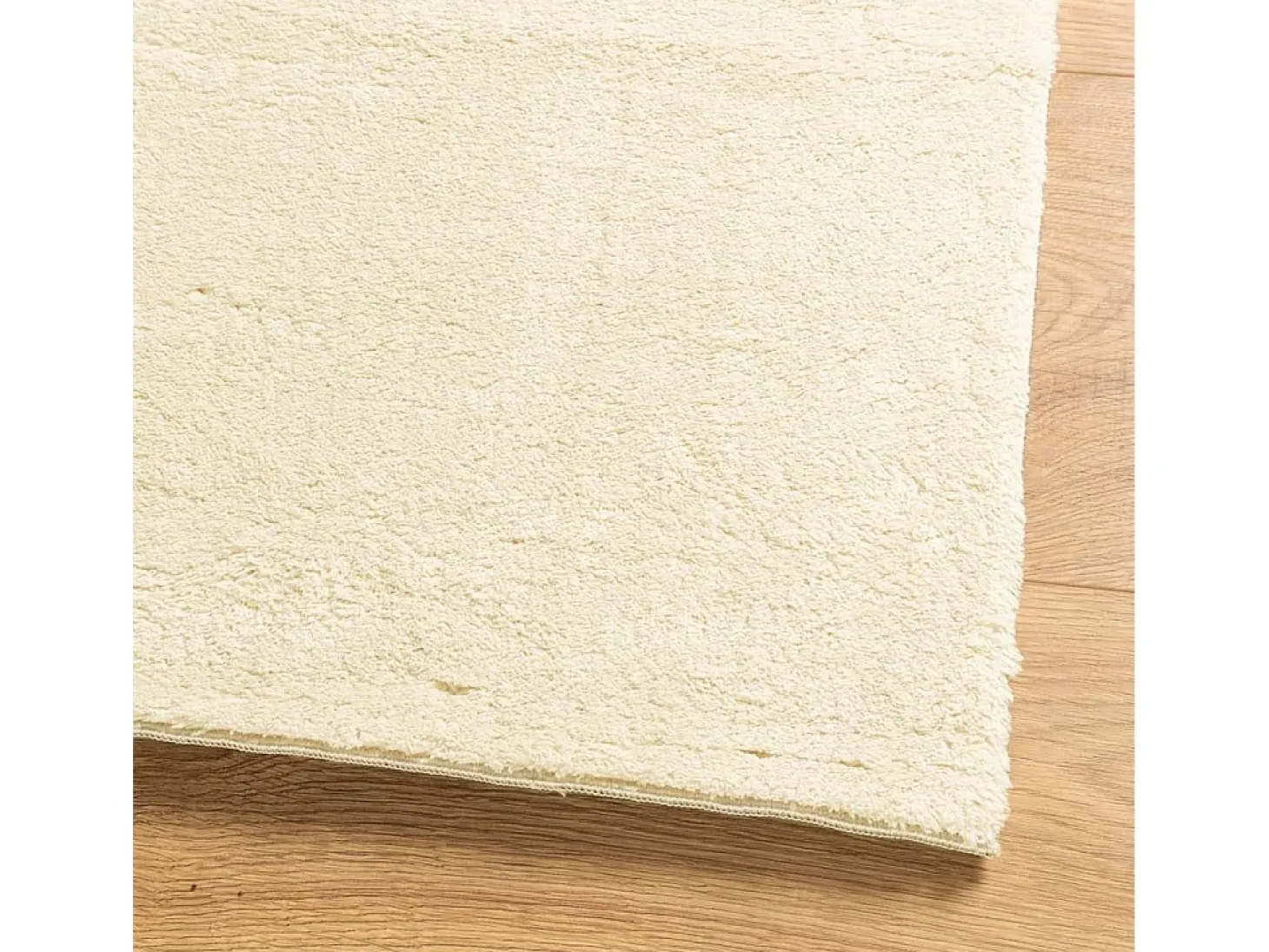 Alfombra HUARTE de pelo corto suave y lavable color crema 120x120 cm