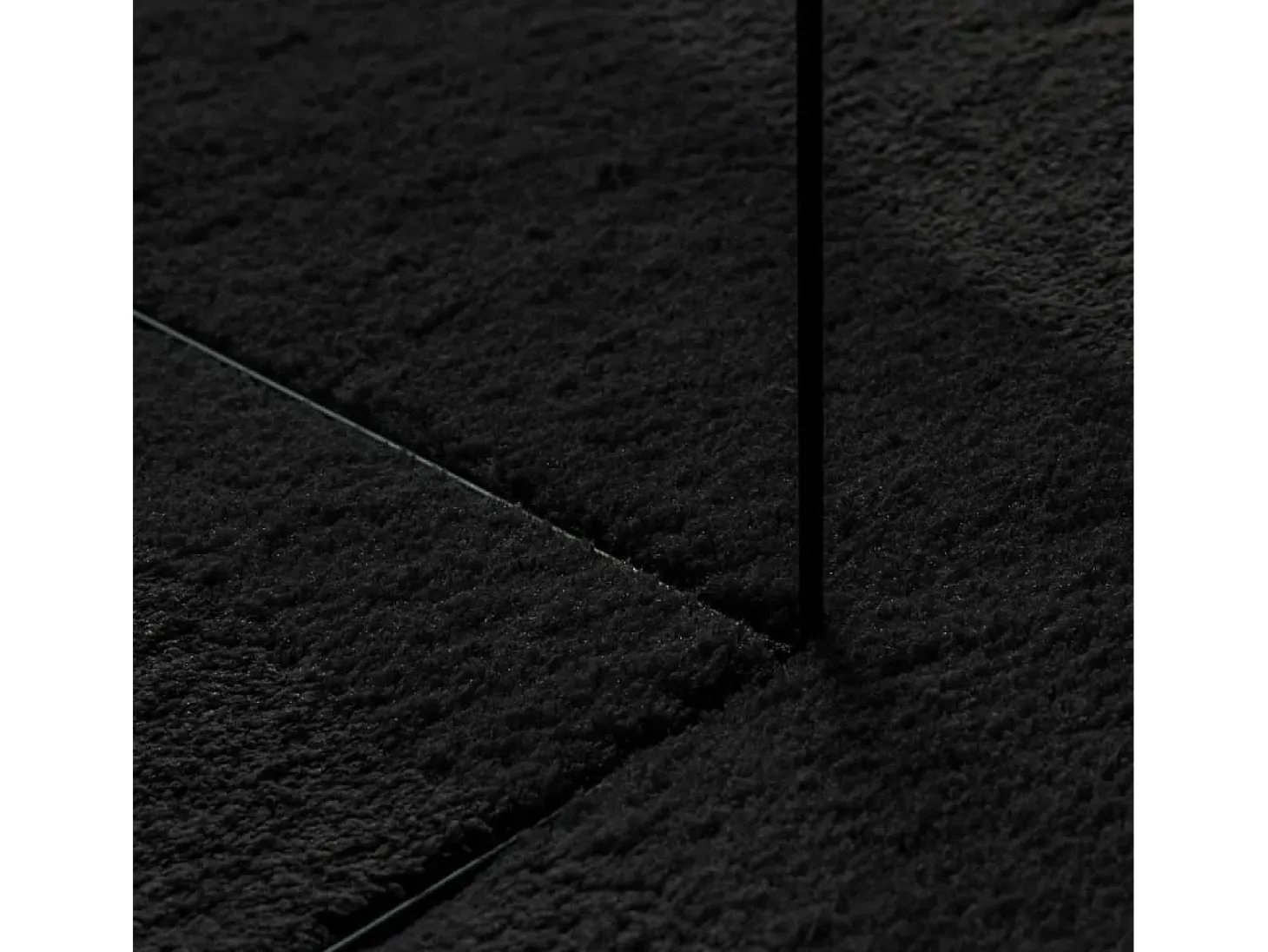 Alfombra HUARTE de pelo corto suave y lavable negra 240x240 cm