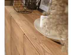 Aparador bajo en madera maciza de roble 3 puertas Inka 172 cm