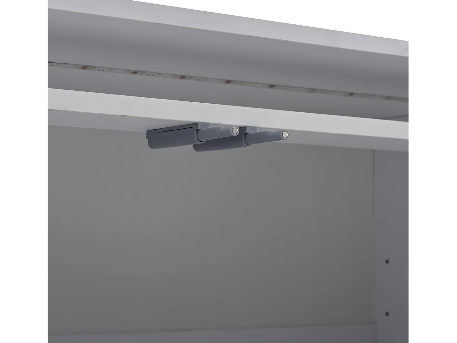 Aparador LED con 3 puertas de almacenamiento y estantes ajustables – Blanco y negro