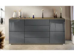 Aparador Rova V2 – Mueble con 4 Puertas y 4 Cajones, Roble Evoke/gris de alto brillo (166,5 x 75,5 x 35)