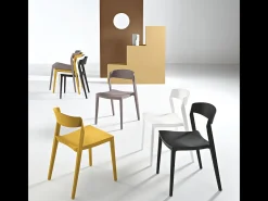 Conjunto de 2 sillas modernas apilables amarillas "Quorathis" en polipropileno para comedor cm 49x52 77h