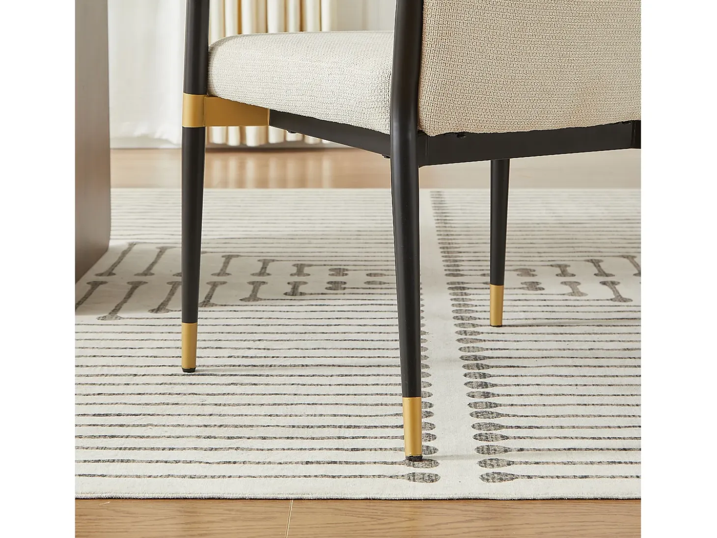 Conjunto de 2 sillones - Estructura negra - Estilo escandinavo - Tela beige