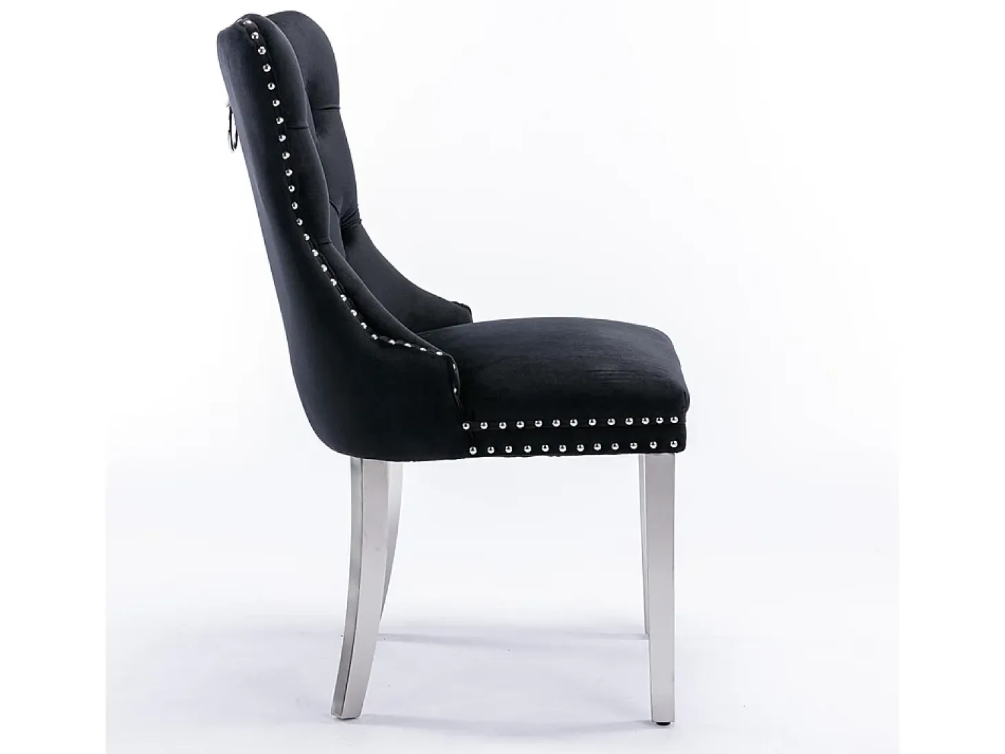 Conjunto de dos sillas de comedor de terciopelo, con patas de acero inoxidable cromado y tapizado con tachuelas, negro.