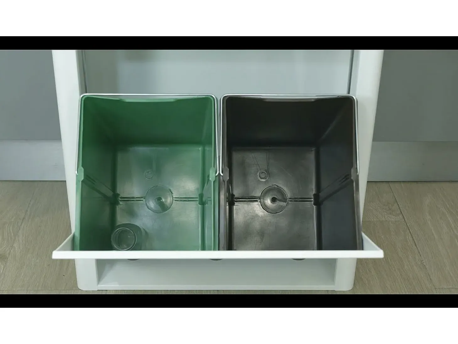 Cubo de basura para la cocina - Cubo de reciclaje - 4 compartimentos de 20L - CUBEK