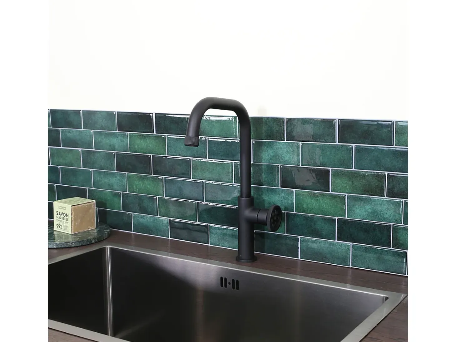 Indus mezclador para fregadero negro mate Essebagno