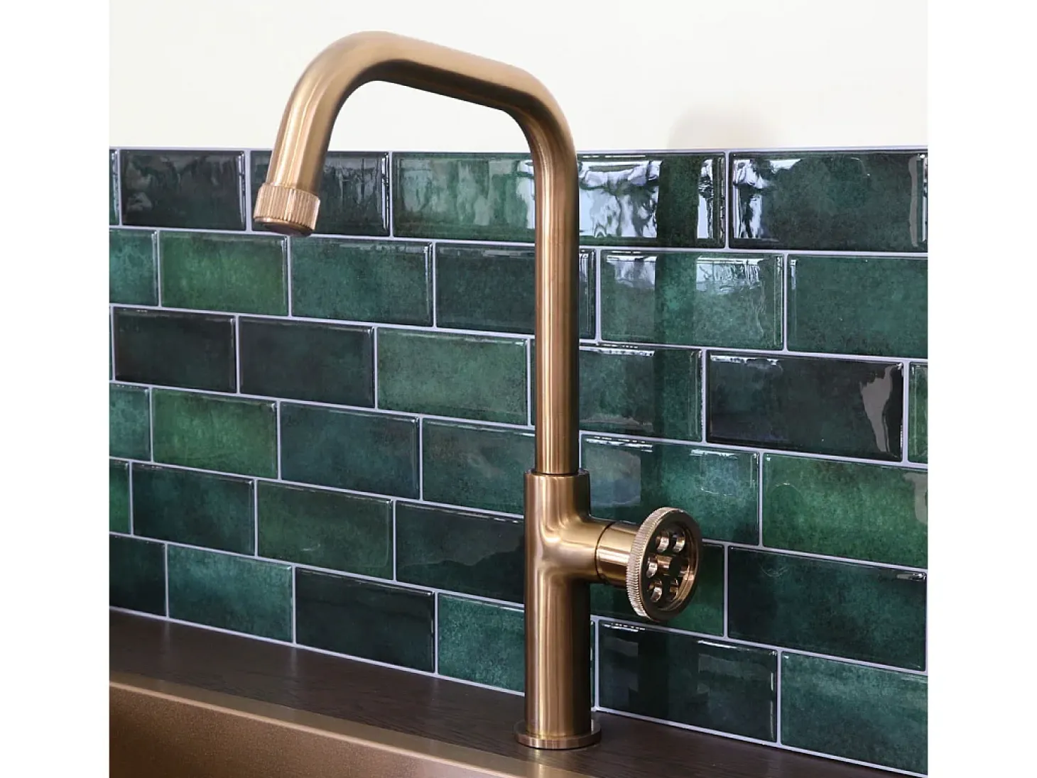 Indus mezclador para fregadero cobre cepillado Essebagno