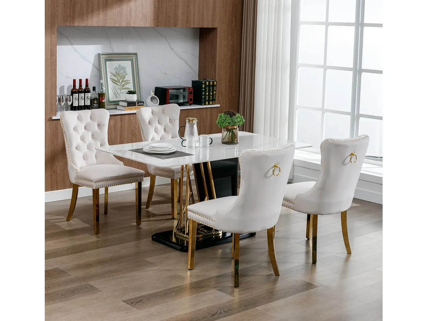 Juego de 2 sillas de comedor - Sillas con respaldo acolchado y patas de acero inoxidable dorado - con ribete tachonado - terciopelo beige