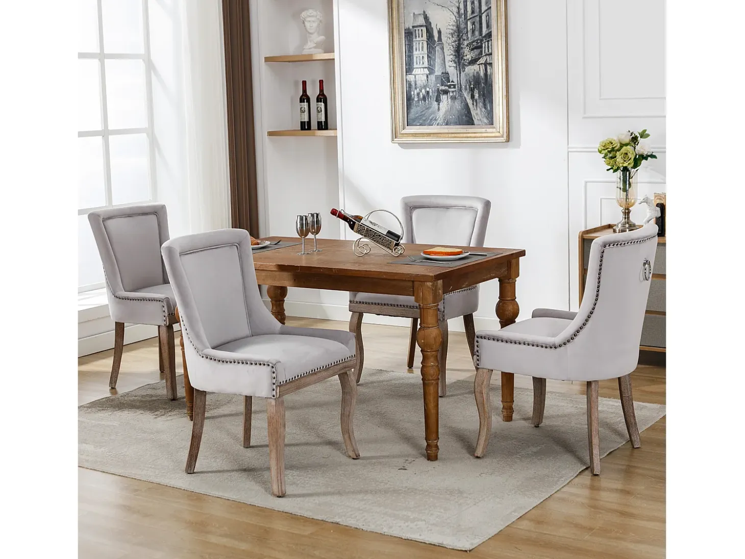 Juego de 4 sillas de comedor, tapizadas con ribete de tachuelas, patas de madera maciza, funda de terciopelo, color gris.