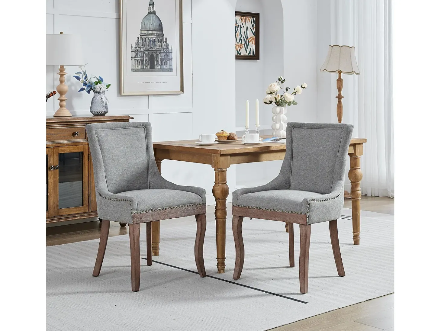 Juego de 2 sillas de comedor en chenilla gris con tachuelas decorativas y respaldo, patas de madera
