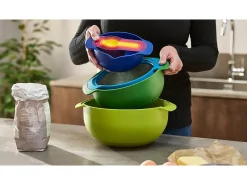 Juego de cocina Nest™ 9 Plus Editions Sage Joseph Joseph, 9 piezas apilables con cuencos, colador, colador de malla fina y tazas medidoras