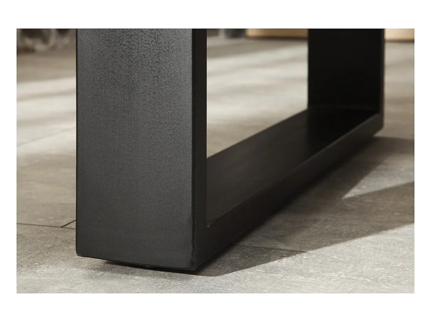 LODEN 180 cm – Tablero de madera maciza de mango y patas de metal negro