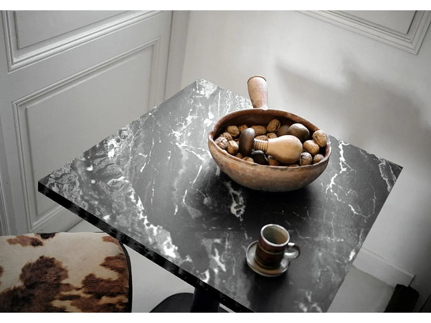 Mesa alta 60 x 60 cm - modelo Roma real en mármol