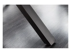 Mesa de comedor ARKAYA 180 cm – Tablero de acacia barnizado y patas cruzadas de metal negro – Diseño industrial natural