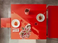 Mesa de comedor cuadrada tablero laminado de 3cm rojo llama 100x100cm
