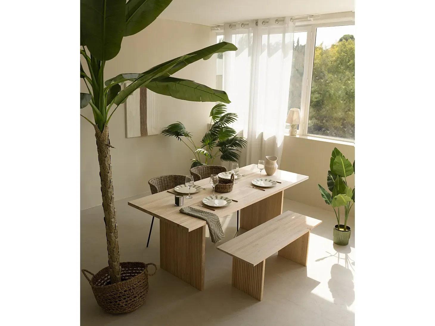 Mesa de comedor de madera de pino maciza rectangular con patas ranuradas Decowood de 200x80cm en tono roble medio - BALI - DECOWOOD