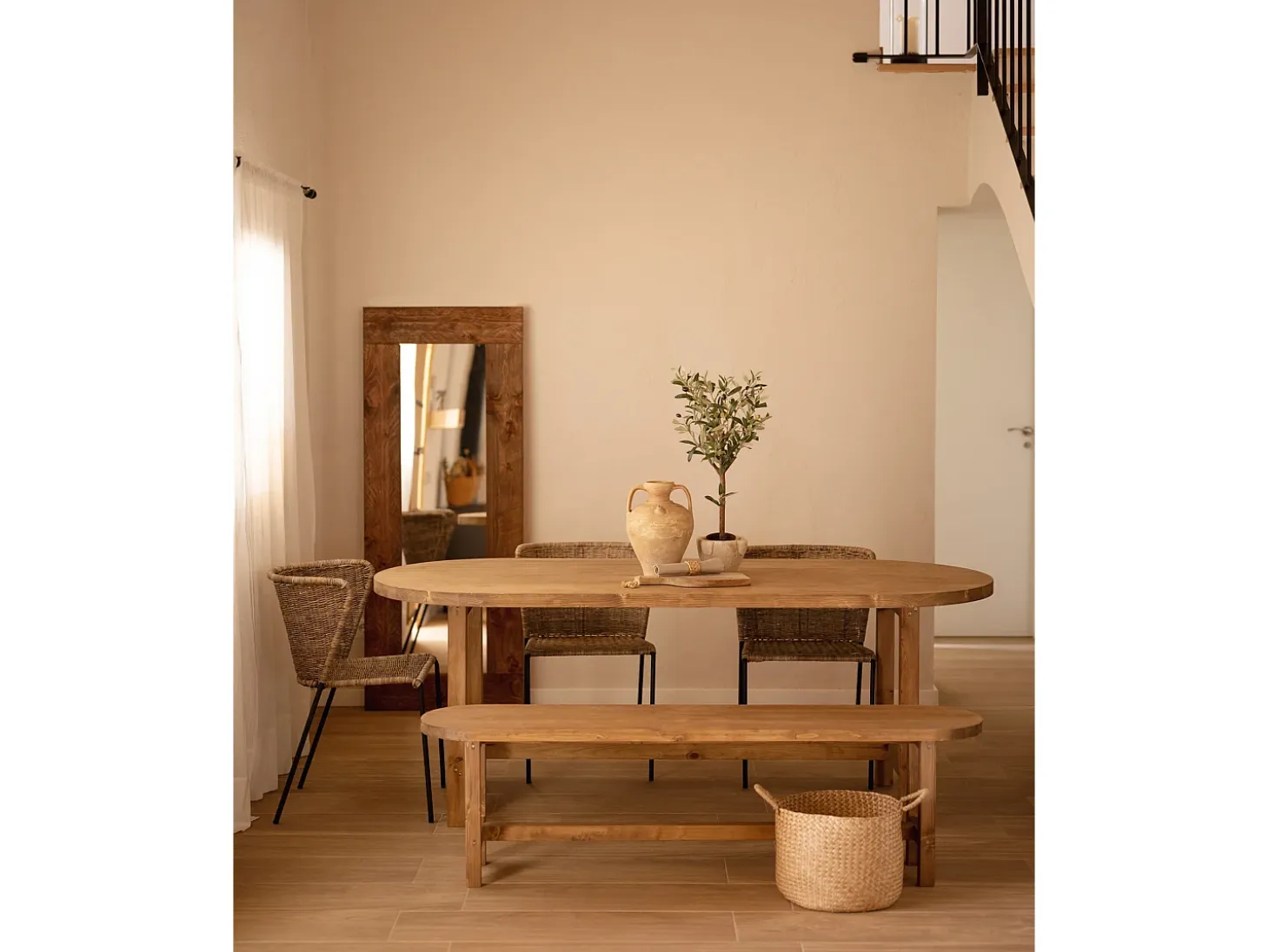 Mesa de comedor de madera maciza de abeto ovalada Decowood en tono roble oscuro de 180x80cm - OLIVIA - DECOWOOD