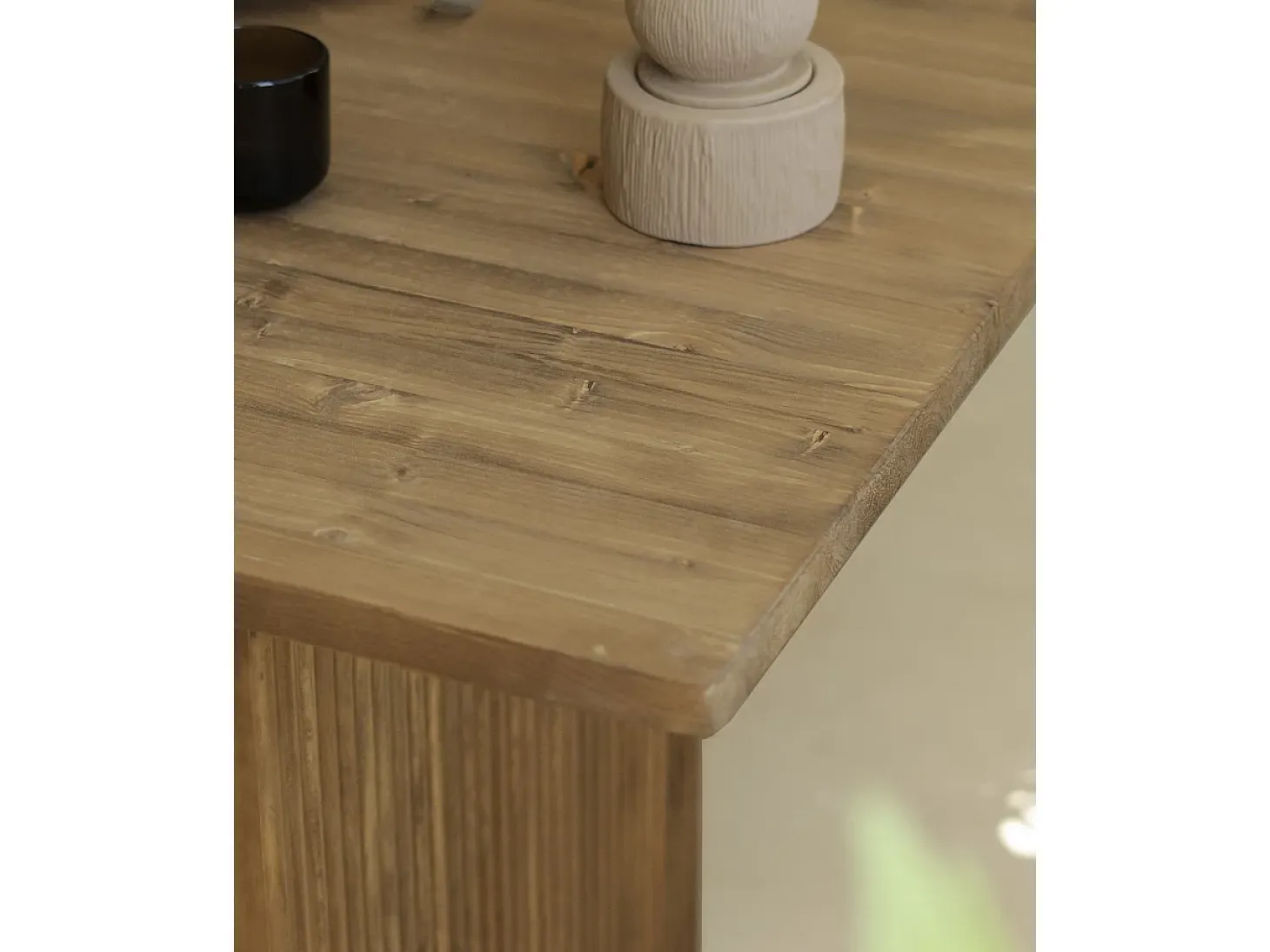 Mesa de comedor de madera de pino maciza rectangular con patas ranuradas Decowood de 140x80cm en tono roble oscuro - BALI - DECOWOOD
