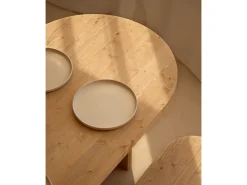 Mesa de comedor de madera maciza de abeto ovalada Decowood en tono roble medio de 180x80cm - TOKYO - DECOWOOD
