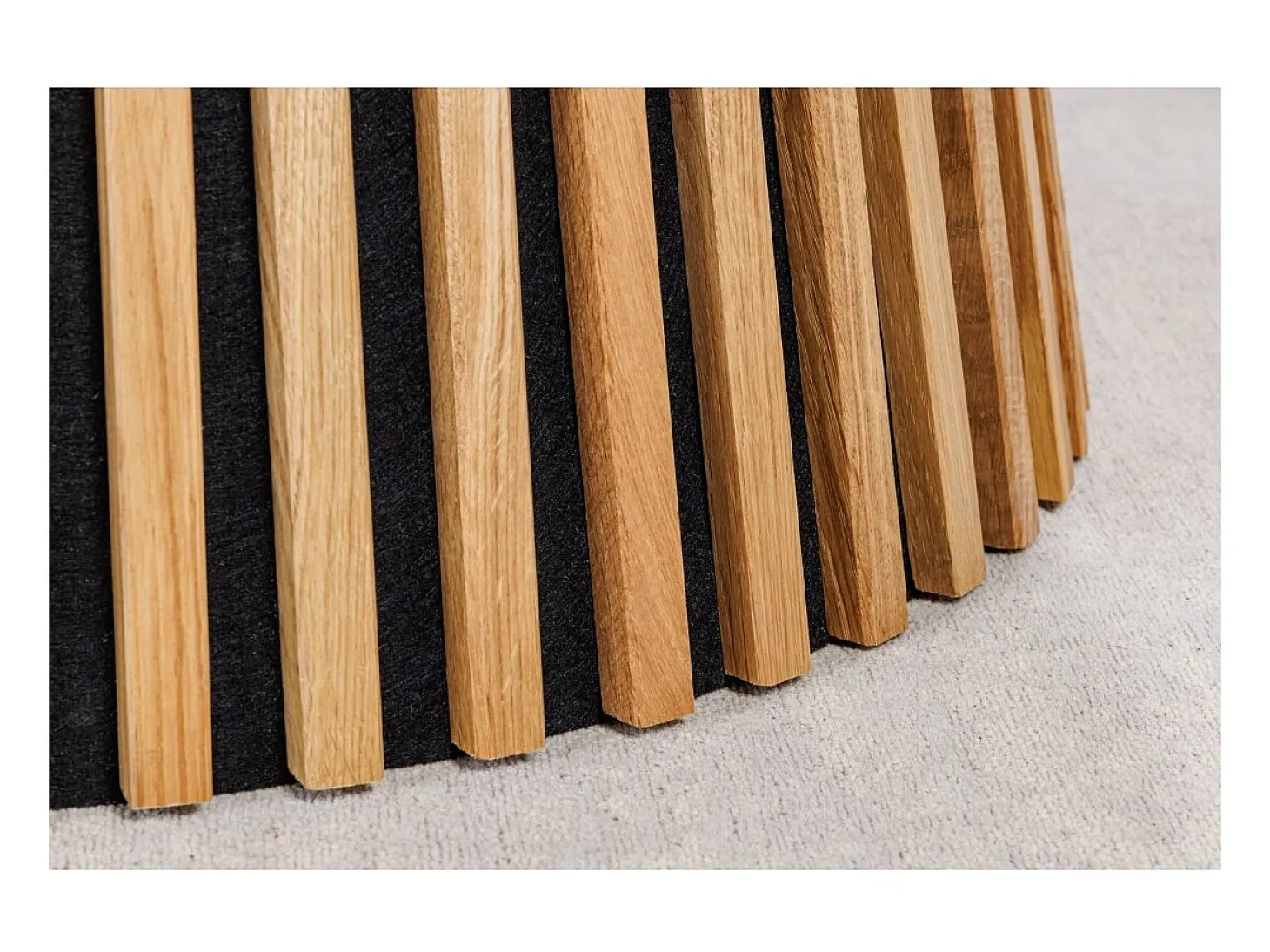 Mesa de comedor KANOVA 120 cm – Tablero redondo de roble claro y pie central de diseño – Estilo contemporáneo