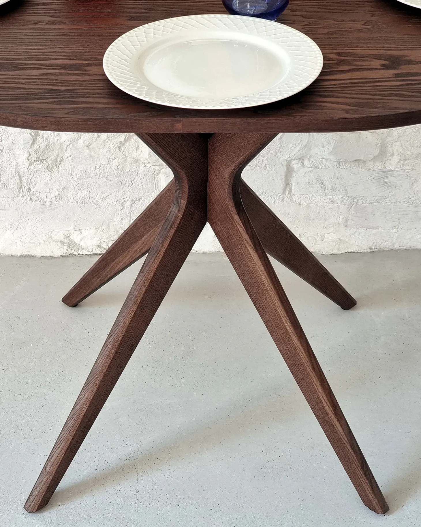 Mesa de comedor ovalada 75x100cm Jubi madera de fresno