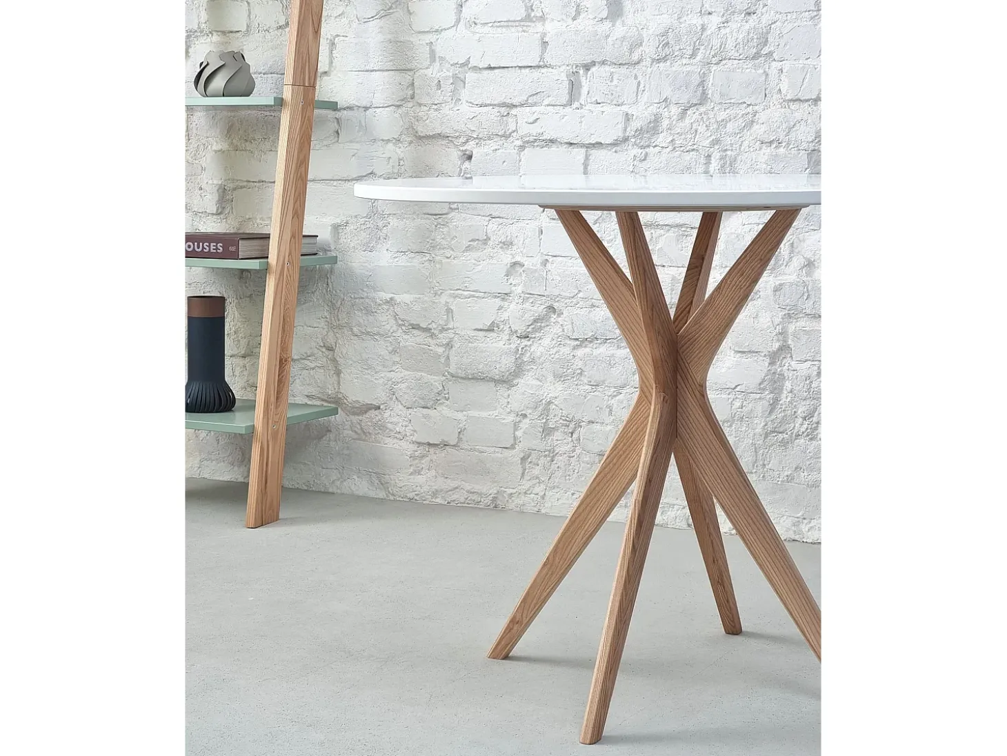 Mesa de comedor redonda 80cm Jubi Blanco Tiza | Pata de fresno