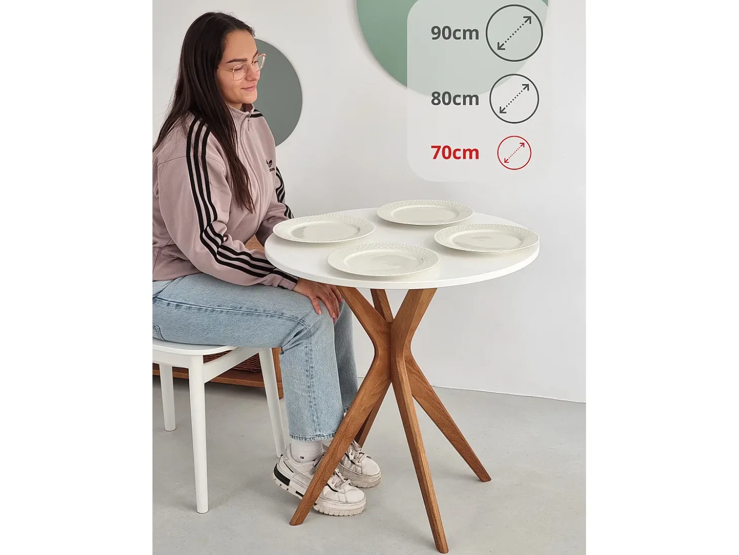 Mesa de comedor redonda 70cm Verde Salvia | Pata de fresno teñida de roble