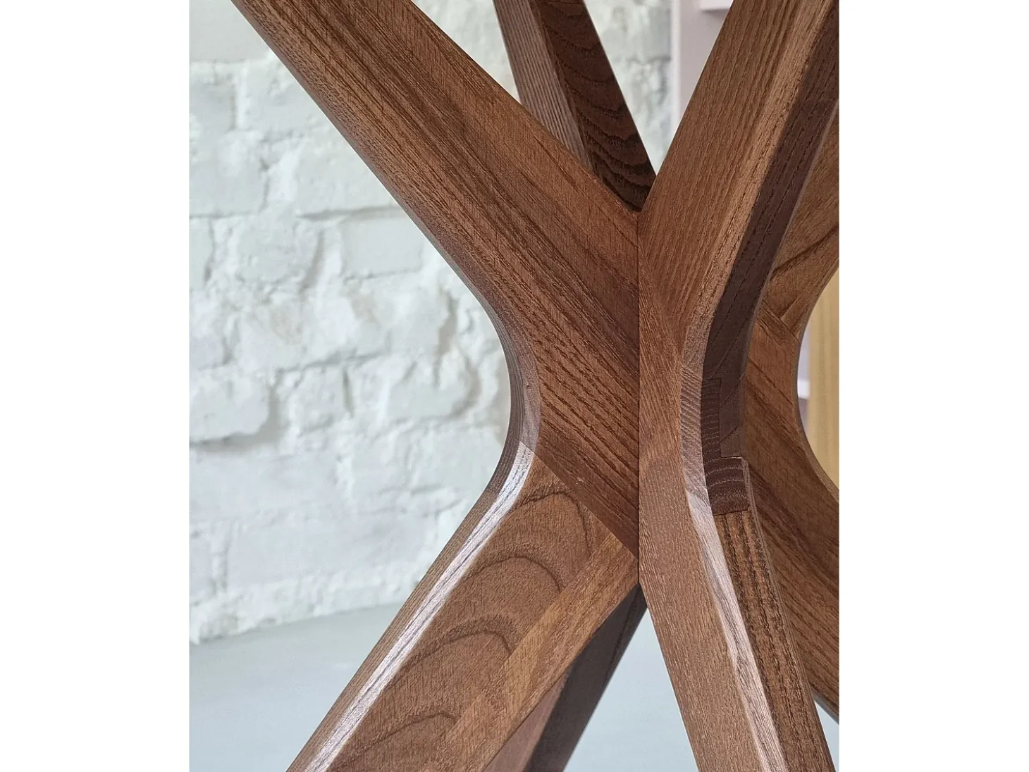 Mesa de comedor redonda 100cm Jubi Bold Roble