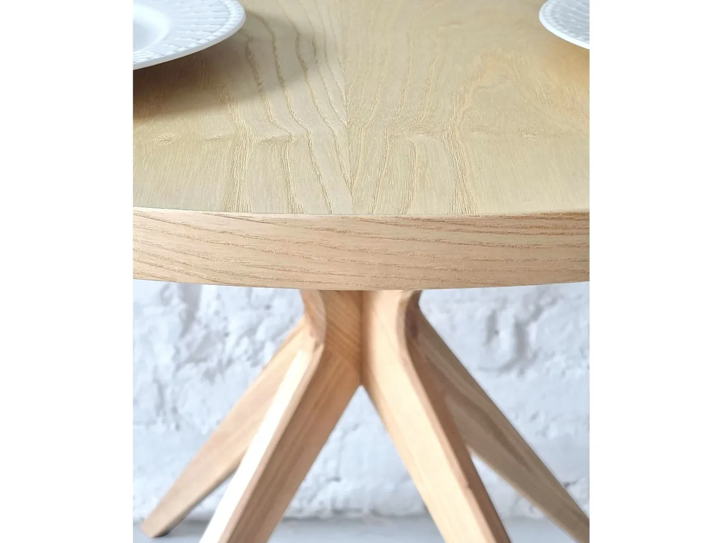 Mesa de comedor redonda 100cm Jubi Bold Fresno