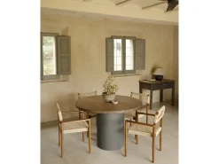 Mesa de comedor redonda de madera maciza tono roble oscuro y patas de microcemento en tono verde DECOWOOD de Ø120x75cm - LUCÍA - DECOWOOD
