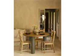 Mesa de comedor redonda de madera maciza tono roble medio y patas de microcemento en tono verde DECOWOOD de Ø120x75cm - LUCÍA - DECOWOOD