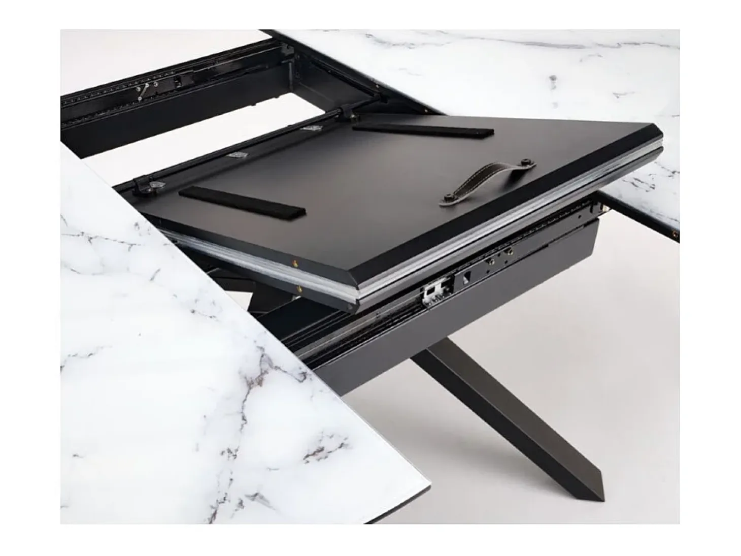 Mesa de comedor redonda extensible de mármol GALATEE 130-180cm