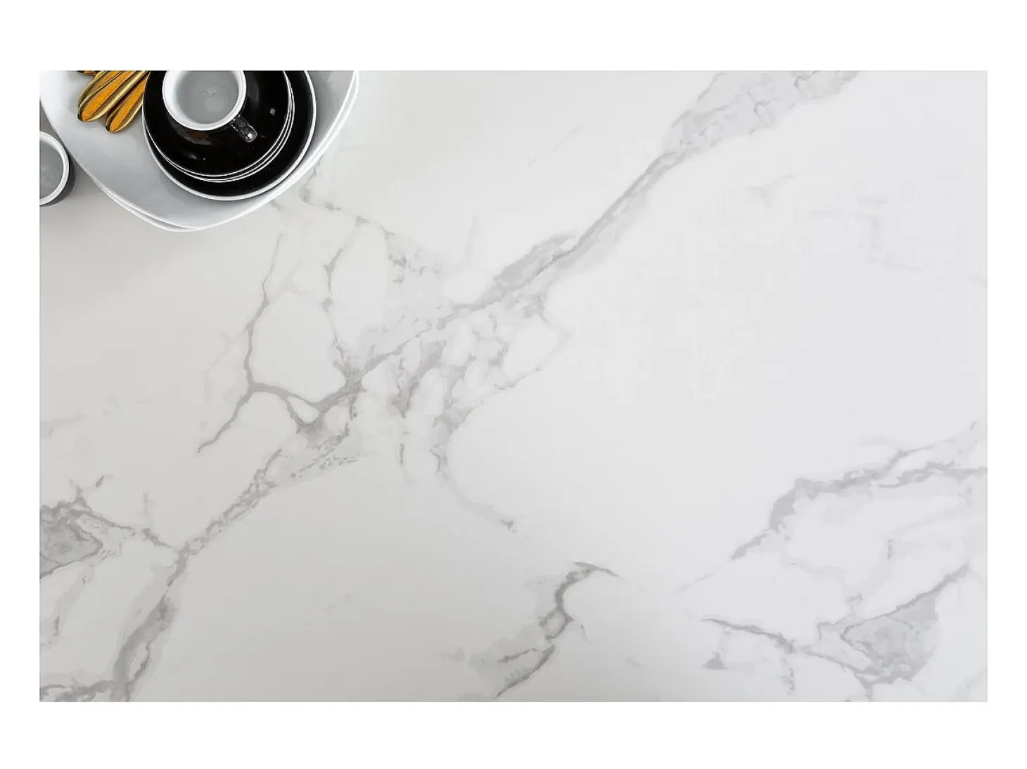 Mesa de comedor SIRAVA – Rectangular 200 cm – Efecto mármol blanco y estructura metálica