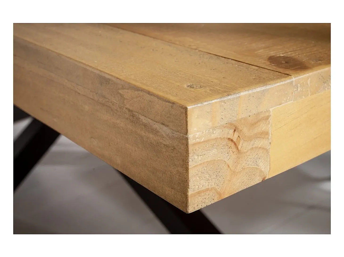 Mesa de comedor SOLARA - Madera de pino reciclado y metal negro - 200 cm - Tablero grueso de 60 mm - Estilo industrial