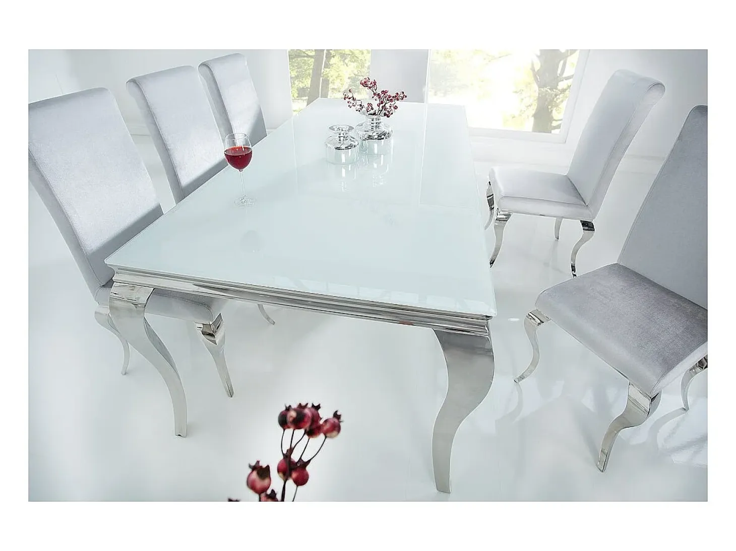Mesa de comedor VELENA – Acero plateado y vidrio opalino – 200 cm – Estilo barroco moderno