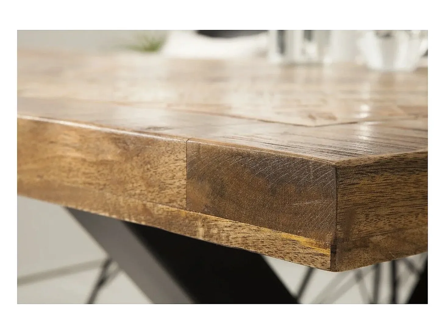 Mesa de comedor ZAREL 160 cm – Tablero de madera maciza de mango y metal negro