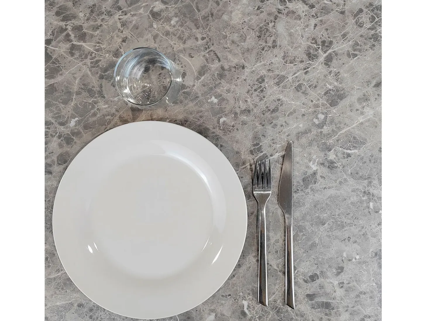 Mesa de pie 60 x 60 cm - modelo Milan nabu mármol