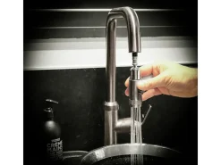 Molette Mezclador de fregadero con teleducha extraíble en acero inoxidable Essebagno