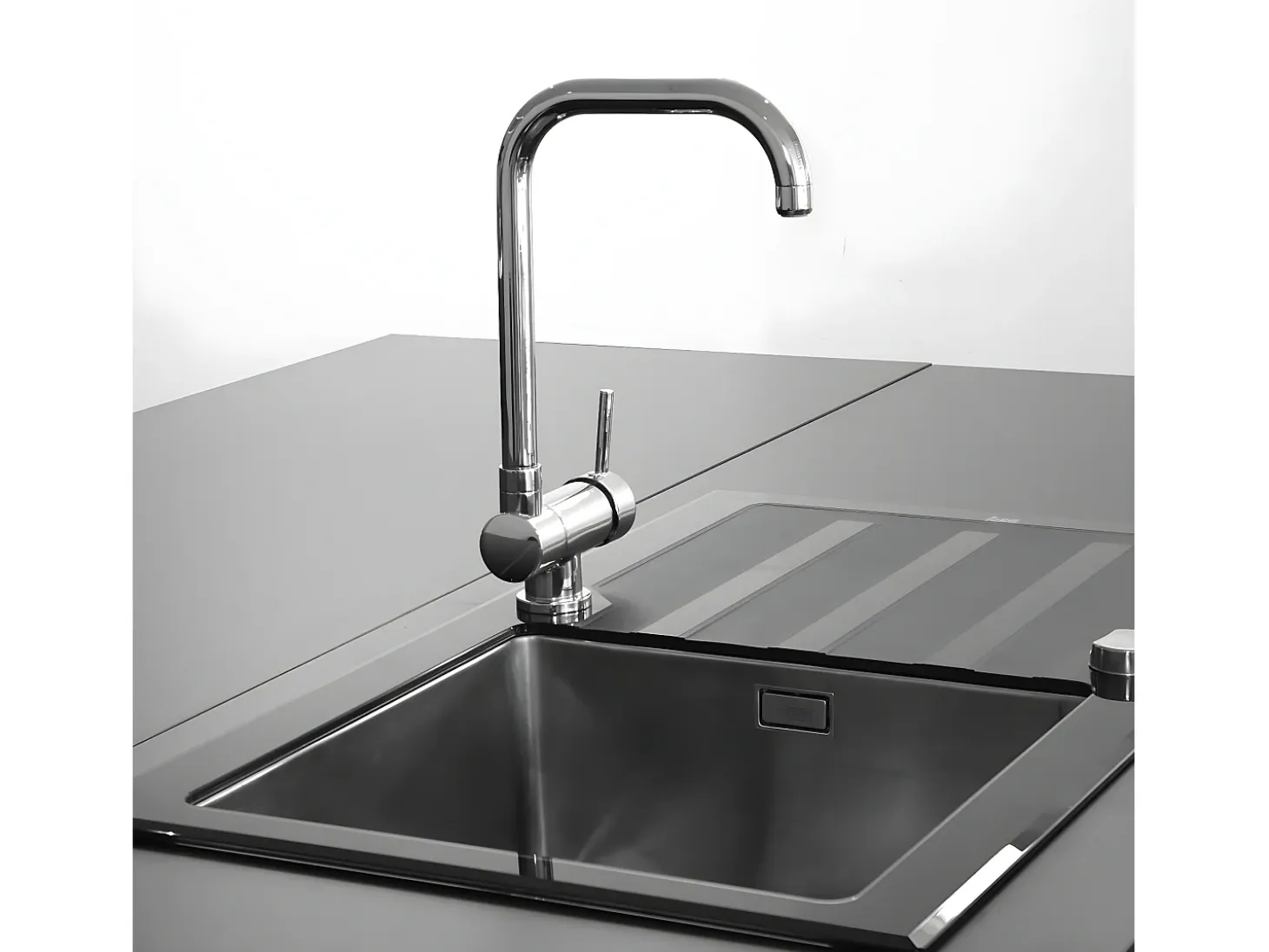 New Oslo grifo monomando para fregadero cromado abatible «especial ventana» Essebagno
