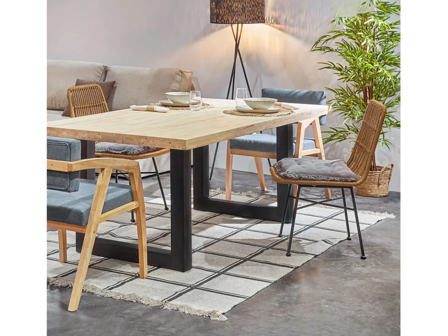 Pack 4 sillas de comedor Malai Ratán - Negro