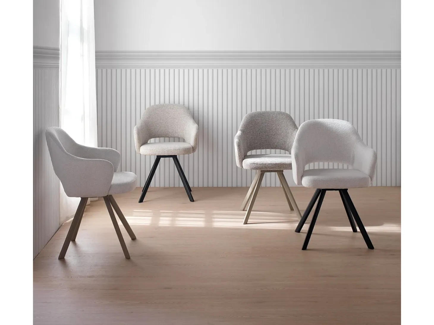 Pack de 4 sillones tapizados en chenilla color crema