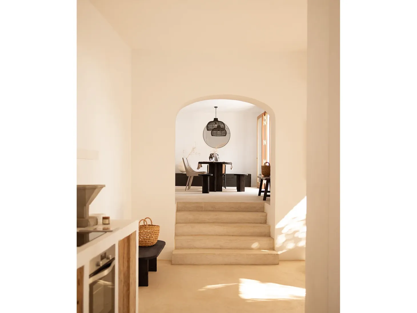 Pack de mesa de comedor de 180x80cm y banco de 140x45cm de madera maciza de abeto Decowood en tono negro - TOKYO - DECOWOOD