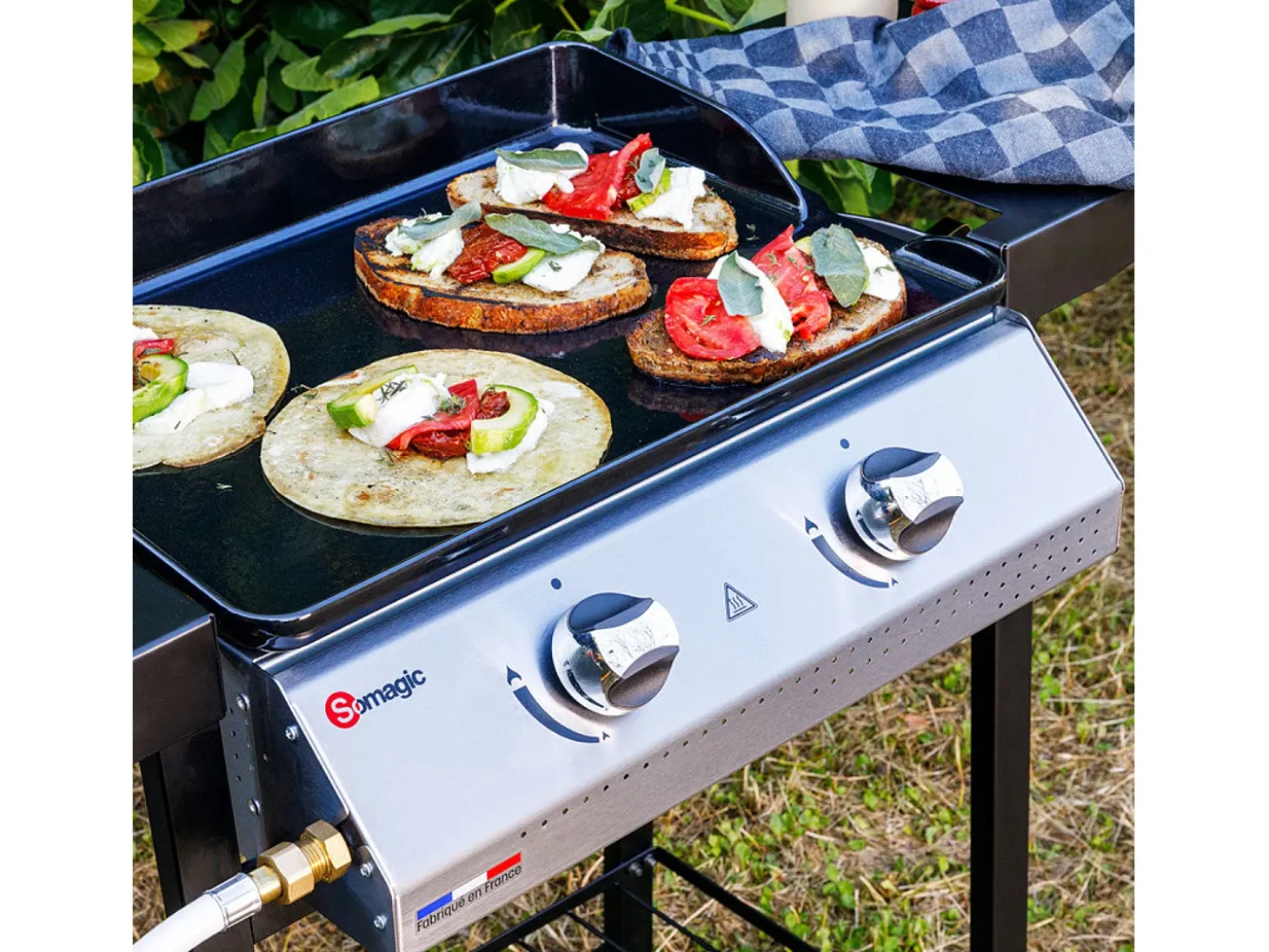 Plancha de asar a gas 2 fuegos 5,3kW PAMPLUNA