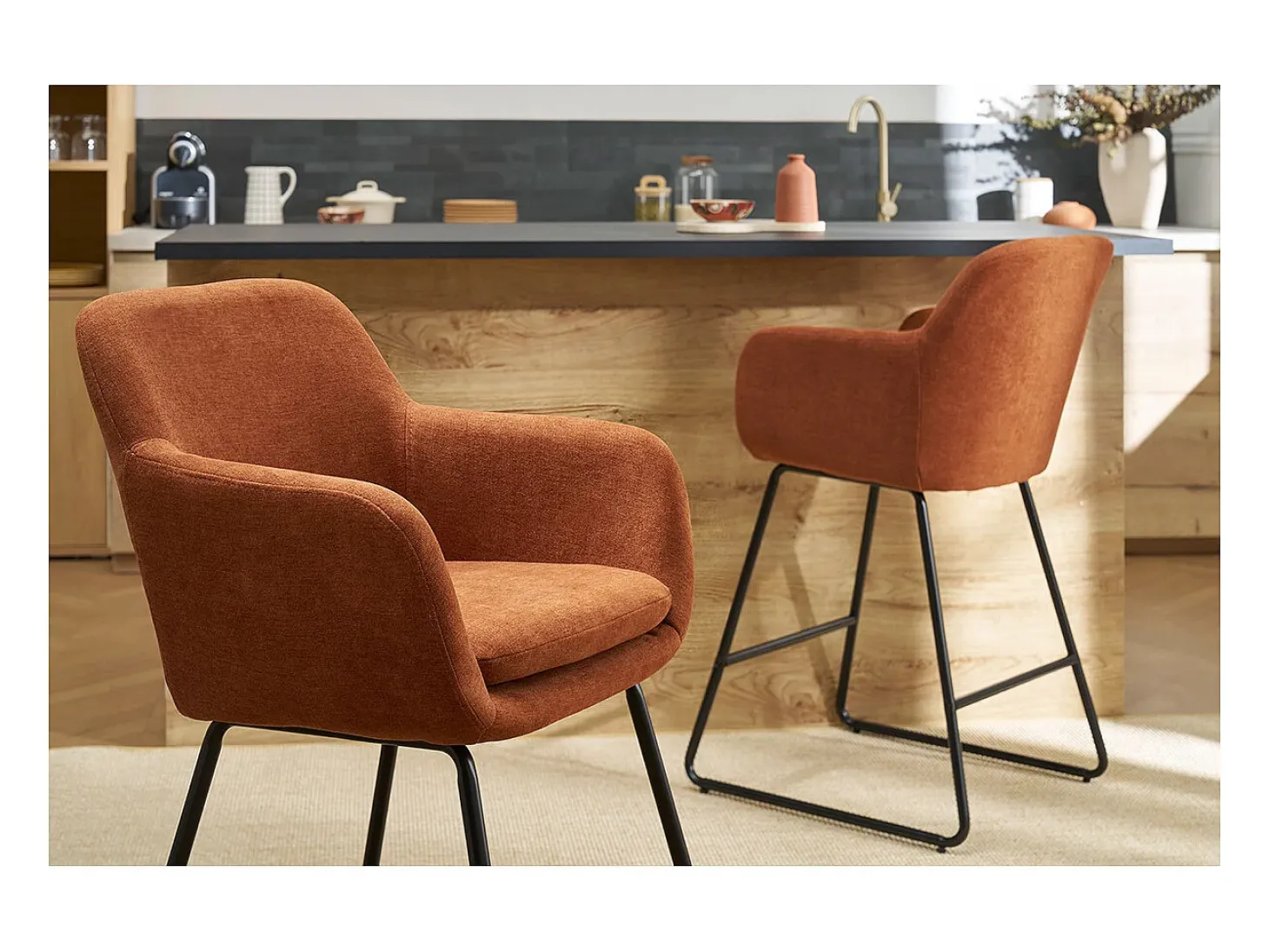 Set de 2 taburetes de cocina efecto aterciopelado terracota 65 cm AMIKA