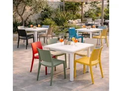 Silla Altea en plástico azul, modelo confort