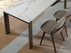 Silla comedor tapizada en polipiel y estructura de fresno color nogal 4107 ANGEL CERDA