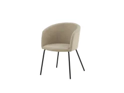 Silla de comedor Berit con reposabrazos beige.
