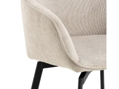 Silla de comedor Clara con reposabrazos tela beige.